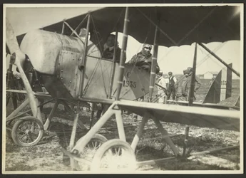 [Flugzeug]