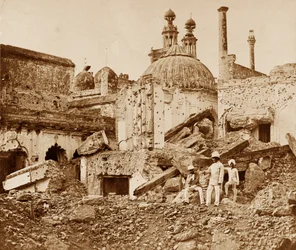 Die Mine im Chutter Munzil, vom Feind beim ersten Angriff von General Havelock, Lucknow, gesprengt