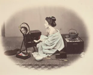 Frau bei der Toilette