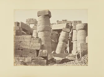 Karnak. Ruinen des Hypostylsaals, Innenansicht, Ägypten