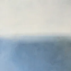 Nebliger blauer Horizont