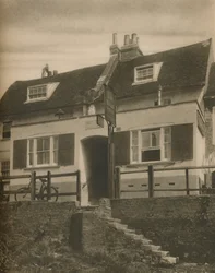 Das Zeichen des Stierkopfes in Strand-On-the-Green, ca. 1935