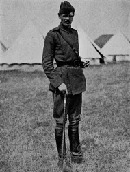Leutnant B.H. Barrington-Kennett, der erste Adjutant des RFC, 1912