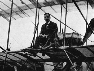 Der erste britische Pilot, der einen Weltrekord brach: Captain Bertram Dickson, 1910, 1933