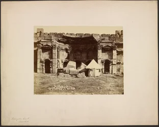 Rechteckiger Hof, Baalbek