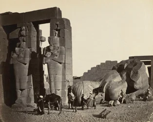 Gefallene Statue im Ramesseum, Theben