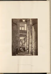 Innenraum der Säulenhalle, Karnak