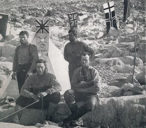 Die zweite Westexpedition am Cape Geology am Weihnachtstag, 1911, 1913