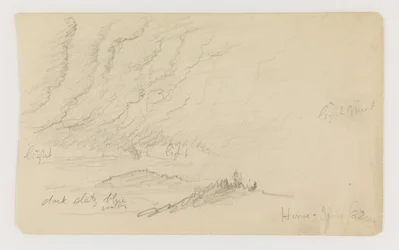 Nebel über Fluss und Hügeln