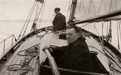 Hilaire Belloc in seinem Boot