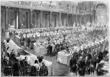 Bankett, organisiert am 14. August 1859 von Napoleon III. im Staatssaal des Denon-Pavillons im Louvre (Paris) zu Ehren der Soldaten der italienischen Armee nach ihrem Sieg im Risorgimento 1859. Gravur in „Le Monde Illustré“ Nr. 124 vom 27. August 1859