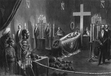 Tod von Napoleon III.: Die Überreste von Napoleon III. in der brennenden Kapelle des Cambden House am 14. Februar 1873.