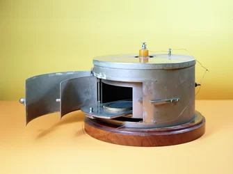 Ionisationskammer entwickelt von Marie Curie (1867-1934) ca. 1897