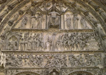 Jüngstes Gericht, Tympanon des zentralen Portals der Westfassade, 13. Jahrhundert