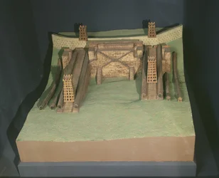 Modell der Konstruktionen von Julius Caesar (101-44 v. Chr.) vor Avaricum (Bourges) im Jahr 52 v. Chr.