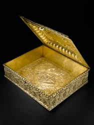 Silbervergoldete rechteckige Schatulle mit Scharnierdeckel, in der Mitte abgestuft, aus dem Lennoxlove-Toilettenset, im Besitz von Frances Teresa Stewart, Herzogin von Richmond und Lennox: Französisch, Paris, 1666-1667