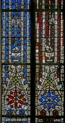 Fenster der Südkapelle wF mit Baldachindetails