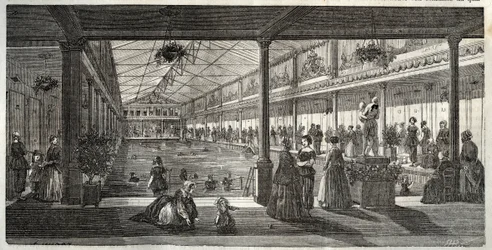 Die Bäder im Hotel Lambert, Ile Saint-Louis, Paris, Mitte des 19. Jahrhunderts - Hotel Lambert, Ile Saint-Louis, Schwimmschule für Damen - Bain Lambert - - Gravur in "Tableau-de-Paris" von Edmond Texier 1852
