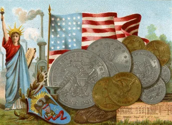 Die Freiheitsstatue neben einem Fabrikschornstein, der amerikanischen Flagge und einer Ausstellung von Dollars, ca. 1890
