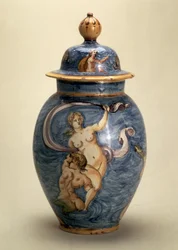 Vase, dekoriert mit Meeresgöttern, Nevers, frühes 17. Jahrhundert (Majolika mit polychromer Malerei)
