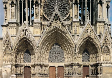 Ansicht der Fassade, 13.-14. Jahrhundert