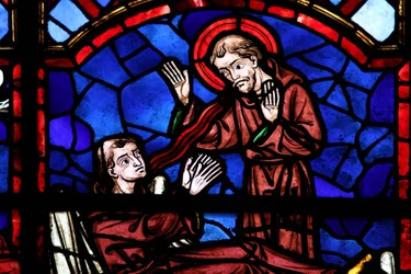 Fenster w04, Darstellung eines heiligen Mönchs erscheint dem Heiligen Martin