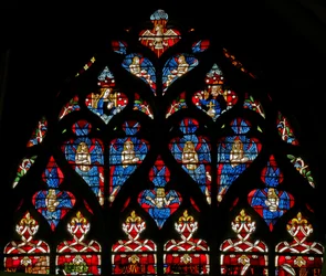 Die Krönung der Jungfrau mit zahlreichen Seraphim