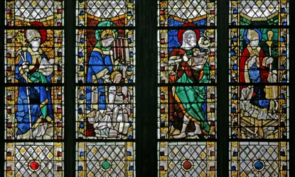 Fenster w47, Darstellung von St. Eloi, St. Laurentius, St. Johannes der Täufer und St. Nikolaus