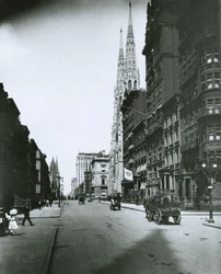 Fifth Avenue, Blick nach Norden von der 49. Straße