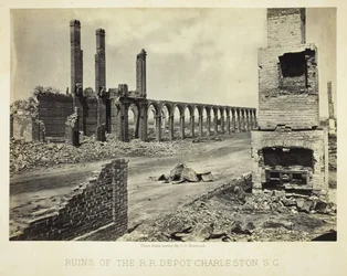 Ruinen des R.R. Depots Charleston, S.C., 1865
