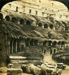 Das Innere des Kolosseums, Rom, Italien, ca. 1909