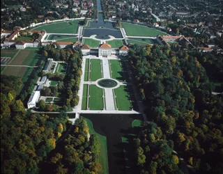 Barockkunst: Luftaufnahme des Nymphenburg-Parks 17. Jahrhundert München, Deutschland