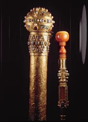 Gehäuse und montiertes Fragment des Stabes von St. Peter, um 980