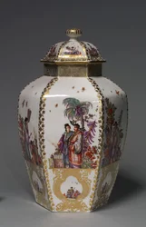 Bedeckte Vase, hergestellt von Meißener Porzellanmanufaktur, Deutschland, ca. 1728-1730