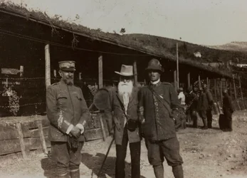 Album "Bilder des Krieges II": Italienische Soldaten im Val Chiusone nach Podsenica, 09/1917 (s/w Foto)