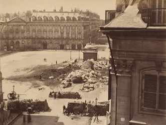 Place Vendôme in Paris nach der Zerstörung der Säule