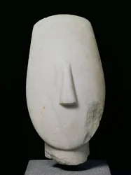 Kopf einer Frau, Fragment einer Statue aus Keros, Frühkykladische II Periode, ca. 2700-2400 v. Chr.