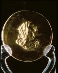 Goldmedaille von Olympias, aus dem Aboukir-Schatz (Gold)