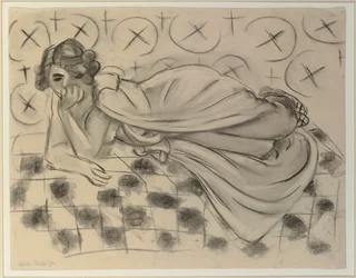 Bedeckte Figur auf einem schwarz karierten Sofa liegend