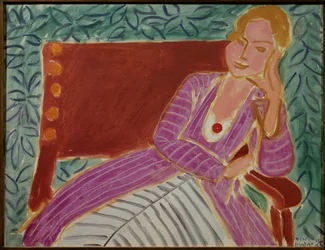 Sitzendes Mädchen im persischen Kleid 1942