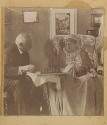 Hardinge Hay Cameron und Lady Dalrymple spielen Schach