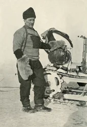 Obermaschinist Lashly, der die Albert-Medaille erhielt, 1911, 1913