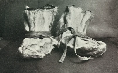 Finnesko, ca. 1910-1913, 1913