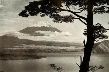 Fuji vom Lake Motosu