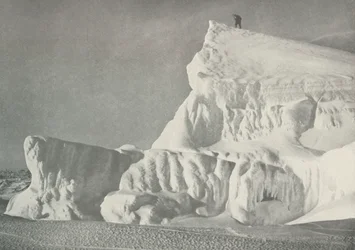 Auf dem Gipfel eines Eisbergs, um 1911, 1913