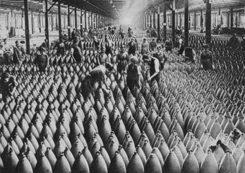 Eine Munitionsfabrik, Erster Weltkrieg, 1917-1938