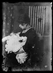 Tom und Anni Simberg im Atelierhaus an der Luotsikatu