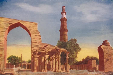 Kutub Minar mit Eisenpfeiler