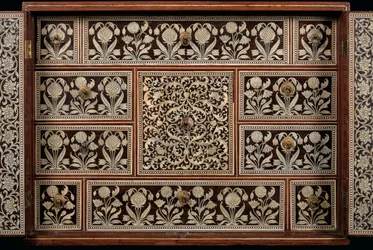 Mughal-Schrank, Gujarat oder Sindh, Westindien