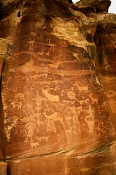 Im Nine Mile Canyon die Sandhill-Kranich-Petroglyphen-Stätte